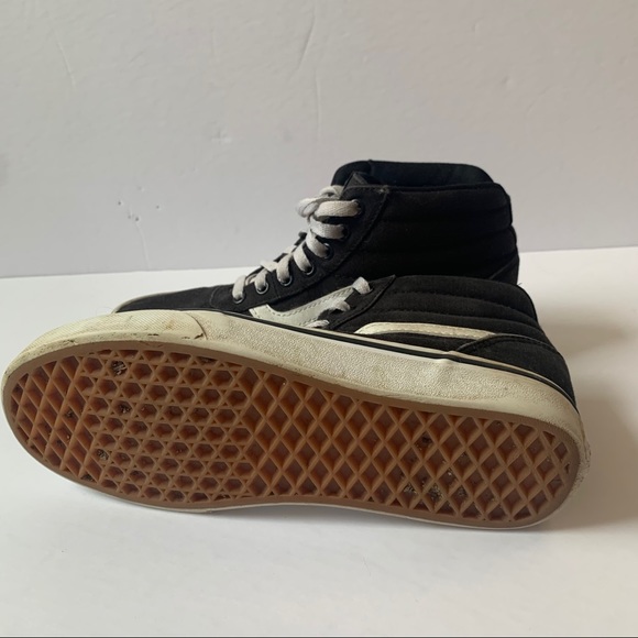 Vans High Top Classic Sneaker 7.5 - Picture 4 of 4